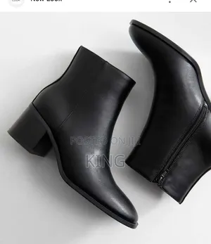 Womens Sleek Black Leather Ankle Boots