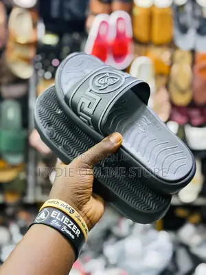 Elegant Versace Simple Sandals – Stylish, Classic Comfortable