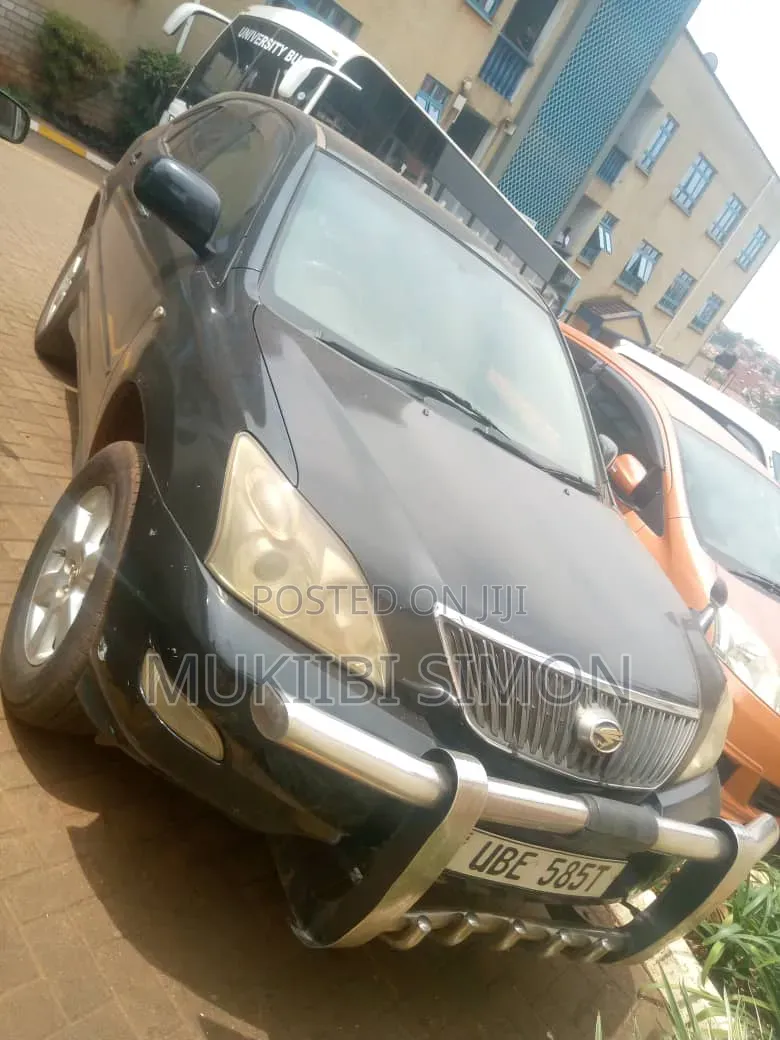 Toyota Harrier 2.4 2011 Black