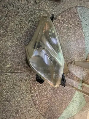 Ractis Headlight