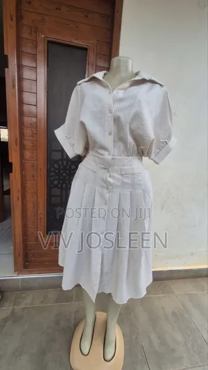 Women's Cream Vintage Dress( L)