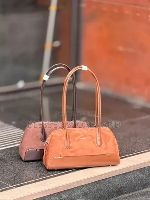 Crisbella Shoulder Bag