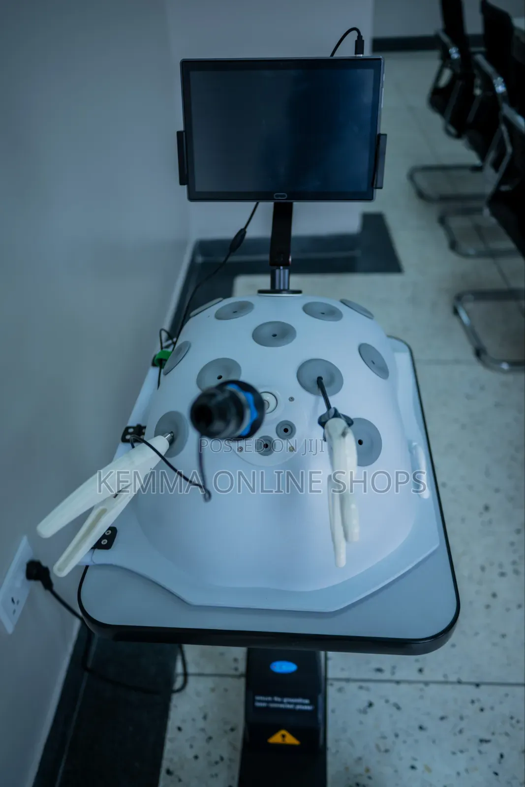 Laparoscopic Surgical Simulator (Endotrainer)