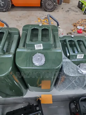 Portable Large Capacity for Fuel Petrol Diesel (Size:30L)