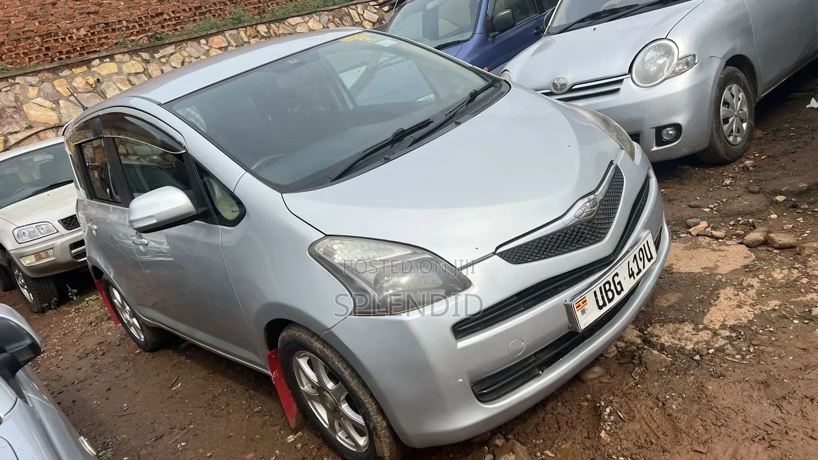 Toyota Ractis 2008 Silver