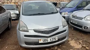 Toyota Ractis 2008 Silver