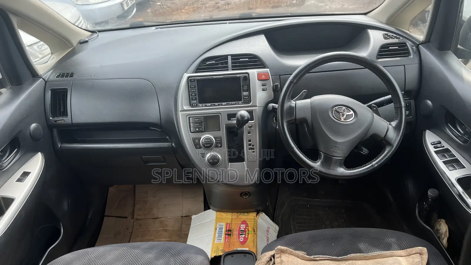 Toyota Ractis 2008 Silver