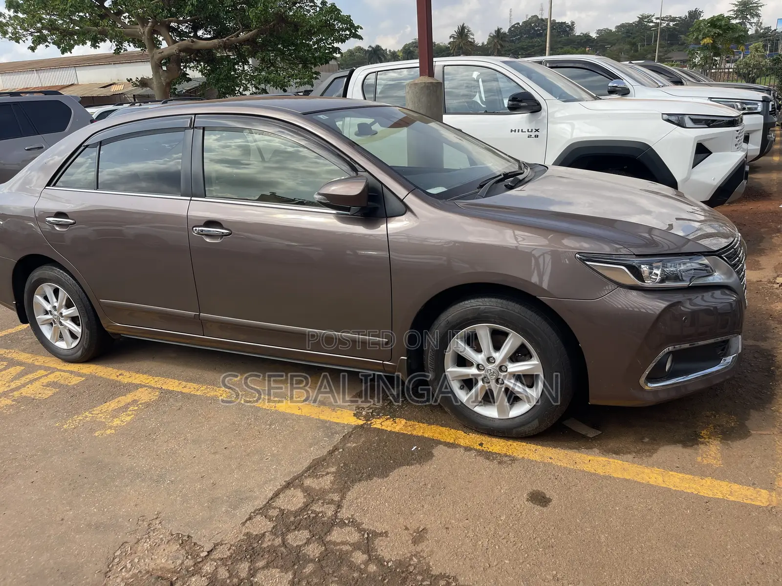 Toyota Premio 2019 Maroon