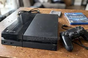 Am Selling a Ps 4 Console
