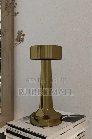 Flat-Head Cordless Rechargeable LED Table Lamp