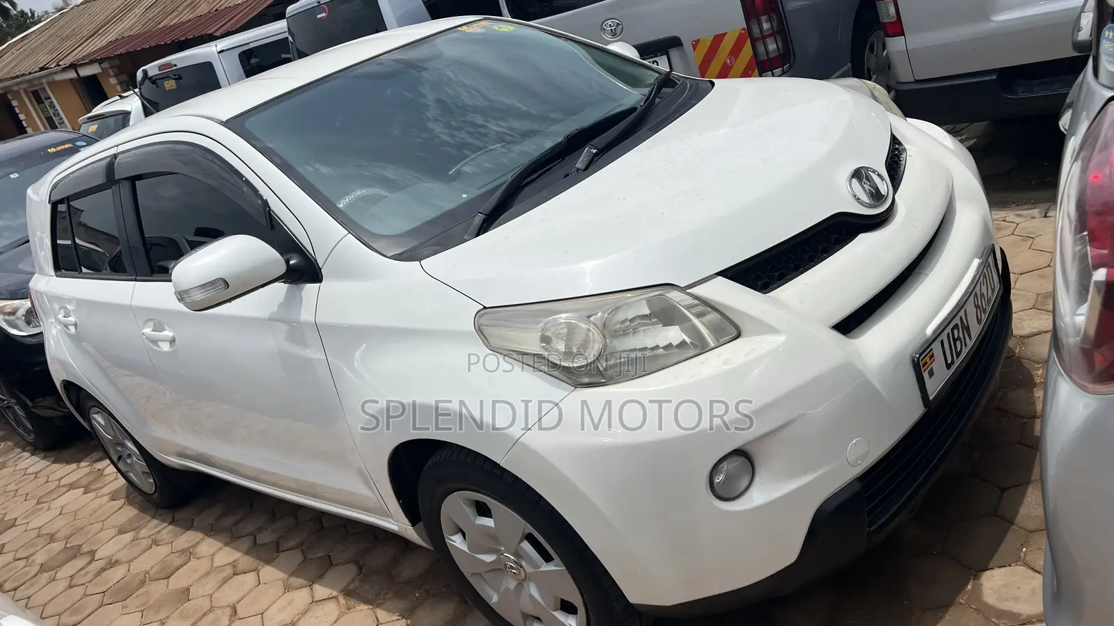 Toyota IST 2010 White