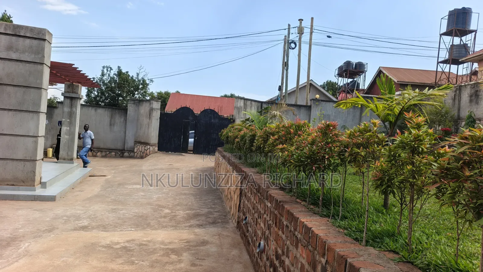 4bdrm Bungalow in Byeyogerere Kakajo, Kira for sale