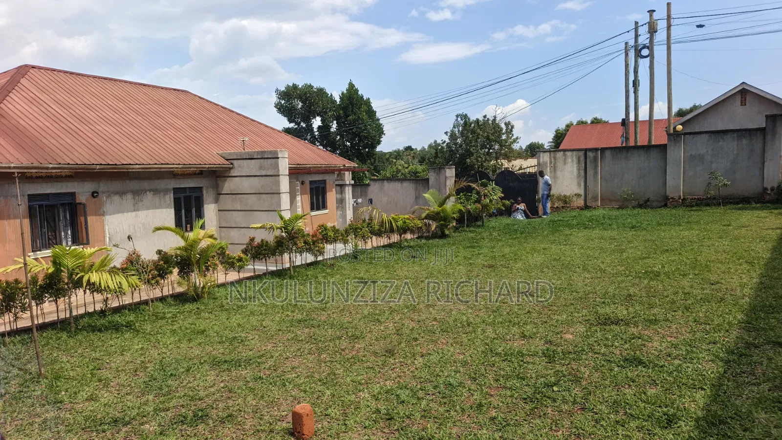 4bdrm Bungalow in Byeyogerere Kakajo, Kira for sale