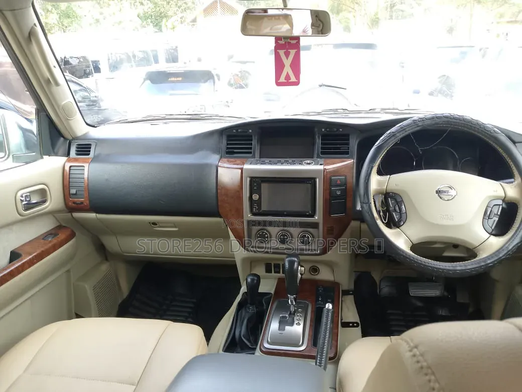 Nissan Patrol 4.8 GRX Tiptronic 2006 Black