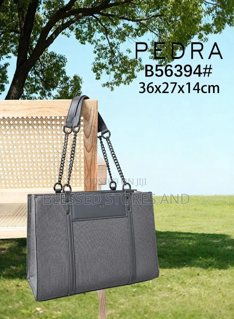 Pedra Ladies Hand Bag