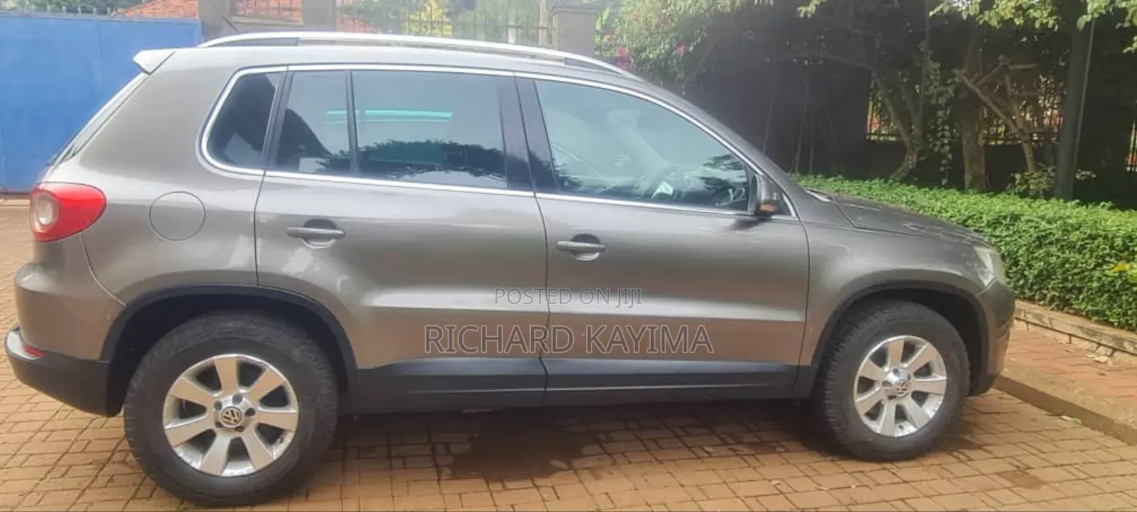 Volkswagen Tiguan S 4Motion 2011 Beige