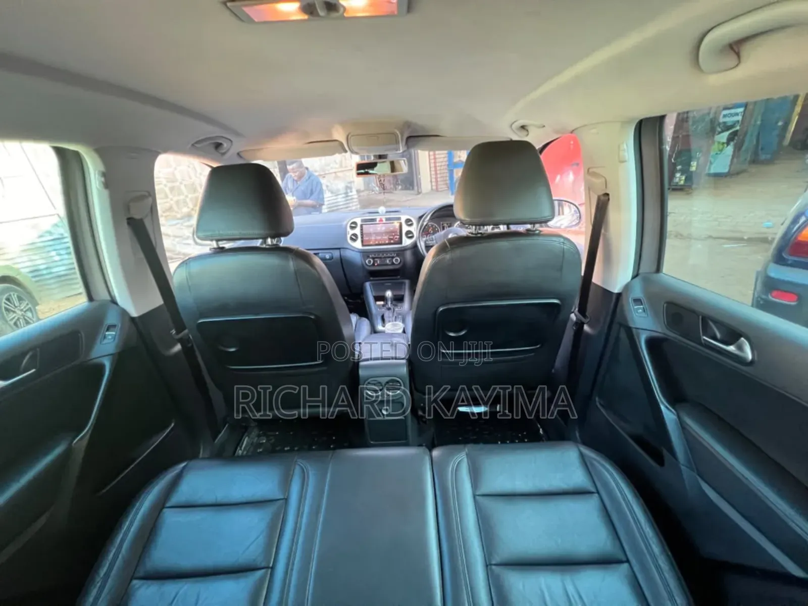 Volkswagen Tiguan S 4Motion 2011 Beige
