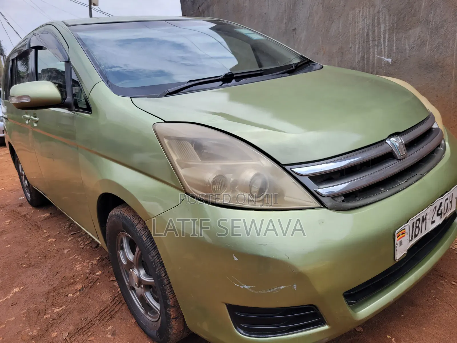 Toyota ISIS 1.8 Platana 2008 Green