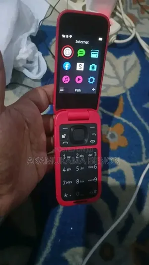 New Nokia 2660 Flip Red