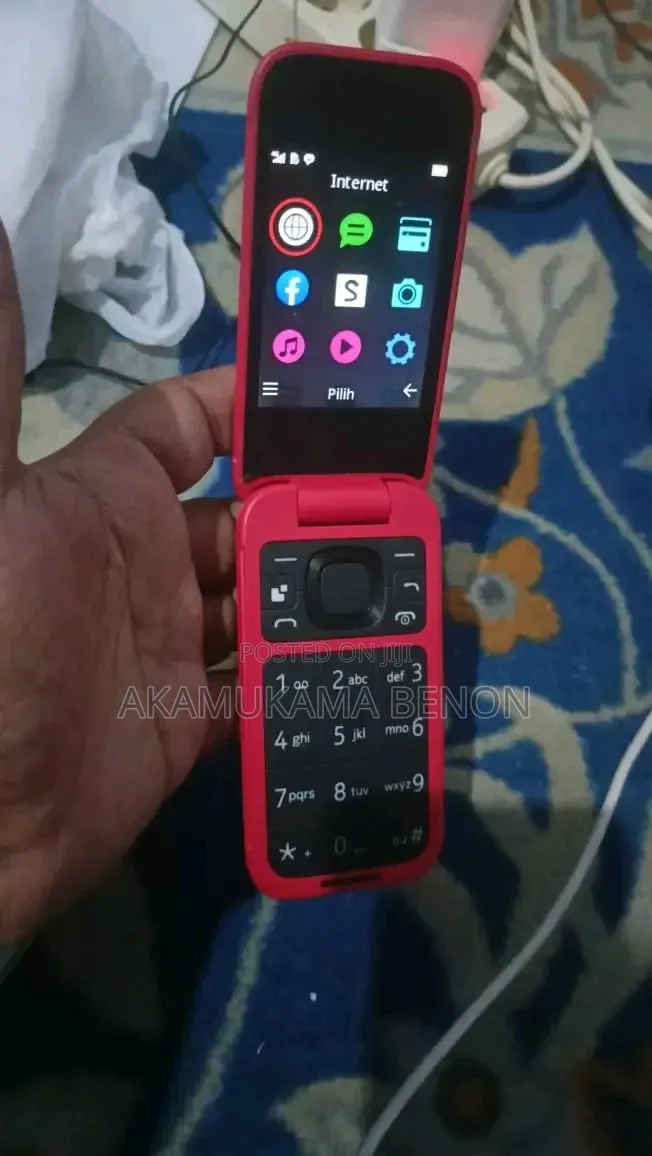 New Nokia 2660 Flip Red