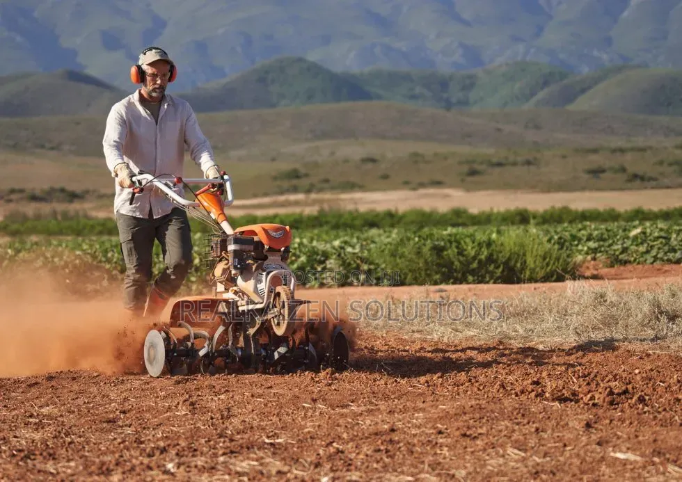 German STIHL Heavy-Duty Petrol-Powered Agricultural Tiller