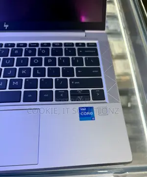 Laptop HP EliteBook 830 G8 8GB Intel Core i5 SSD 256GB