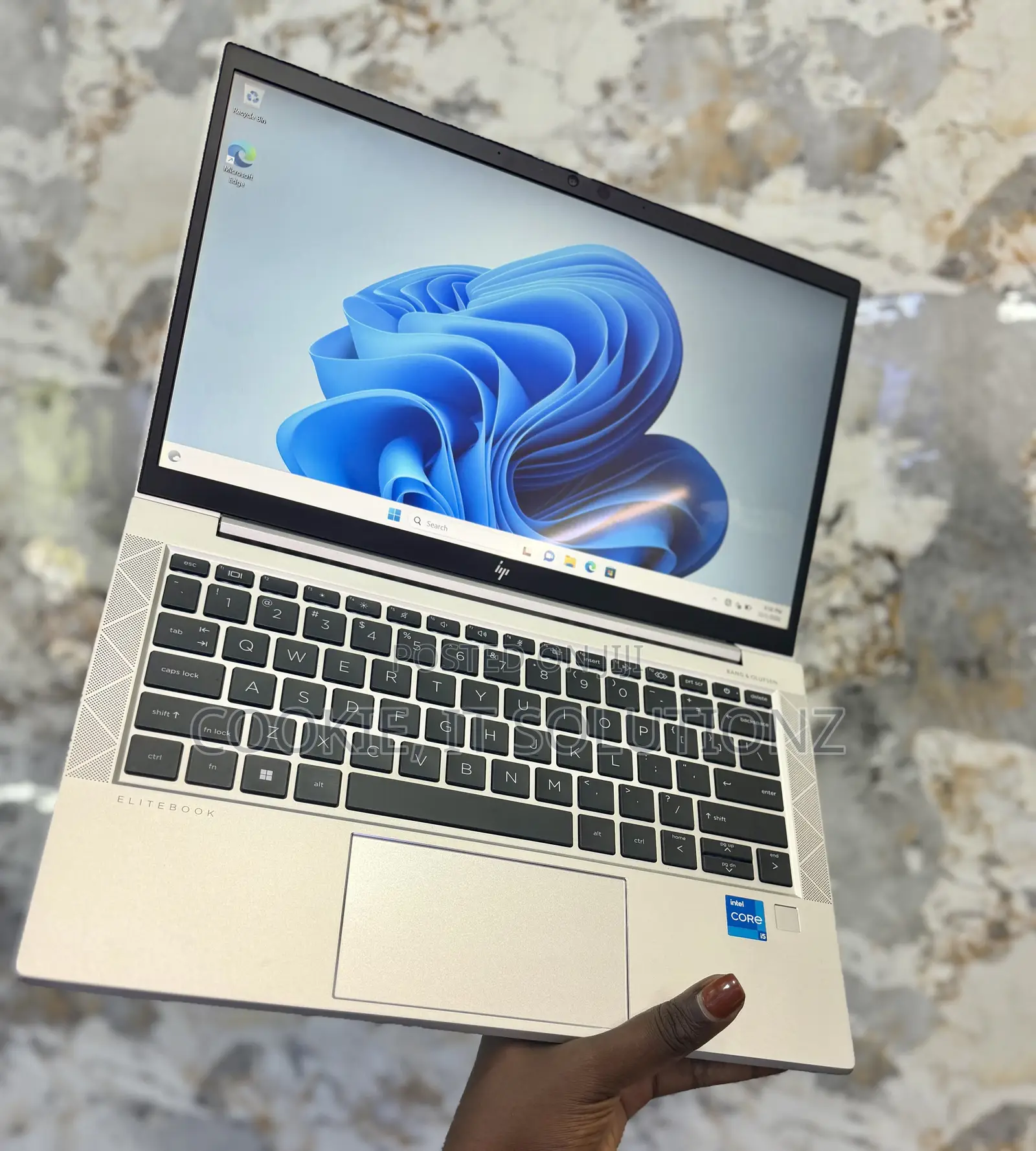 Laptop HP EliteBook 830 G8 8GB Intel Core i5 SSD 256GB