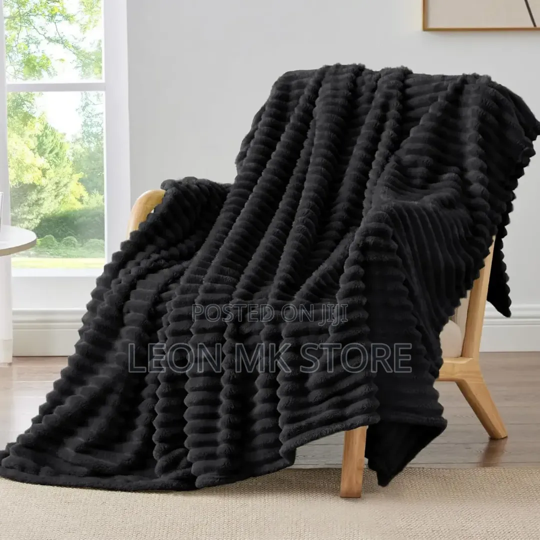 Super Cozy Home Throw Blankets