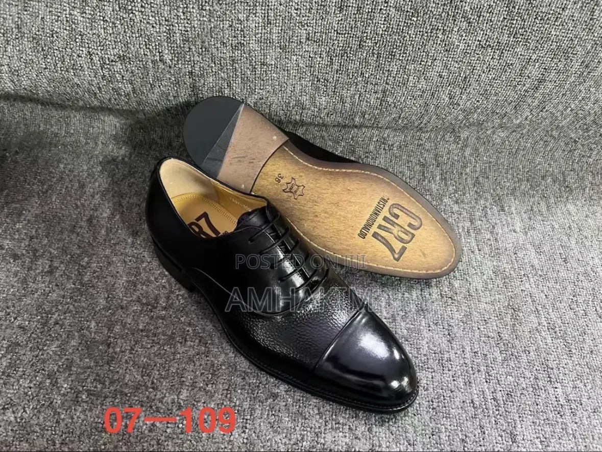 Classic Men CR7 Leather Buckle Gentles in Stock