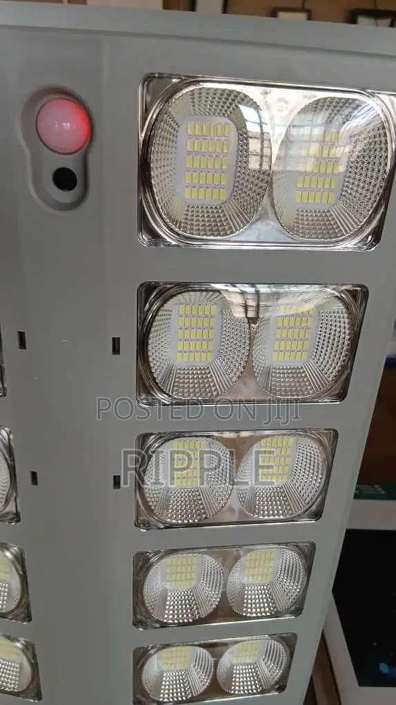 3000W All-in-One Solar Street Light – Inbuilt Panel & Remote