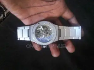 Selling Hublot Watch