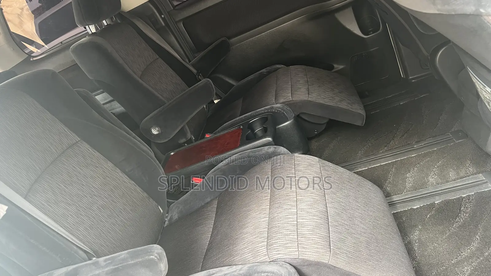 Toyota Alphard 2010 White