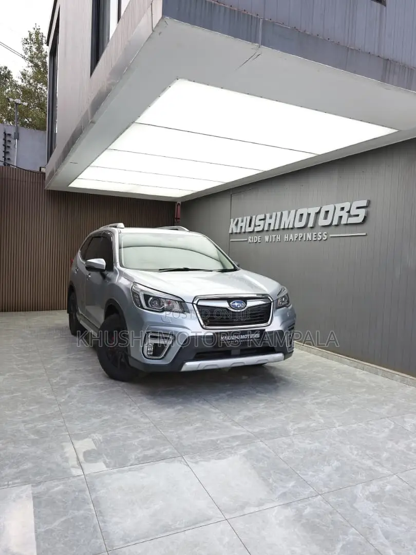 Subaru Forester 2018 Silver