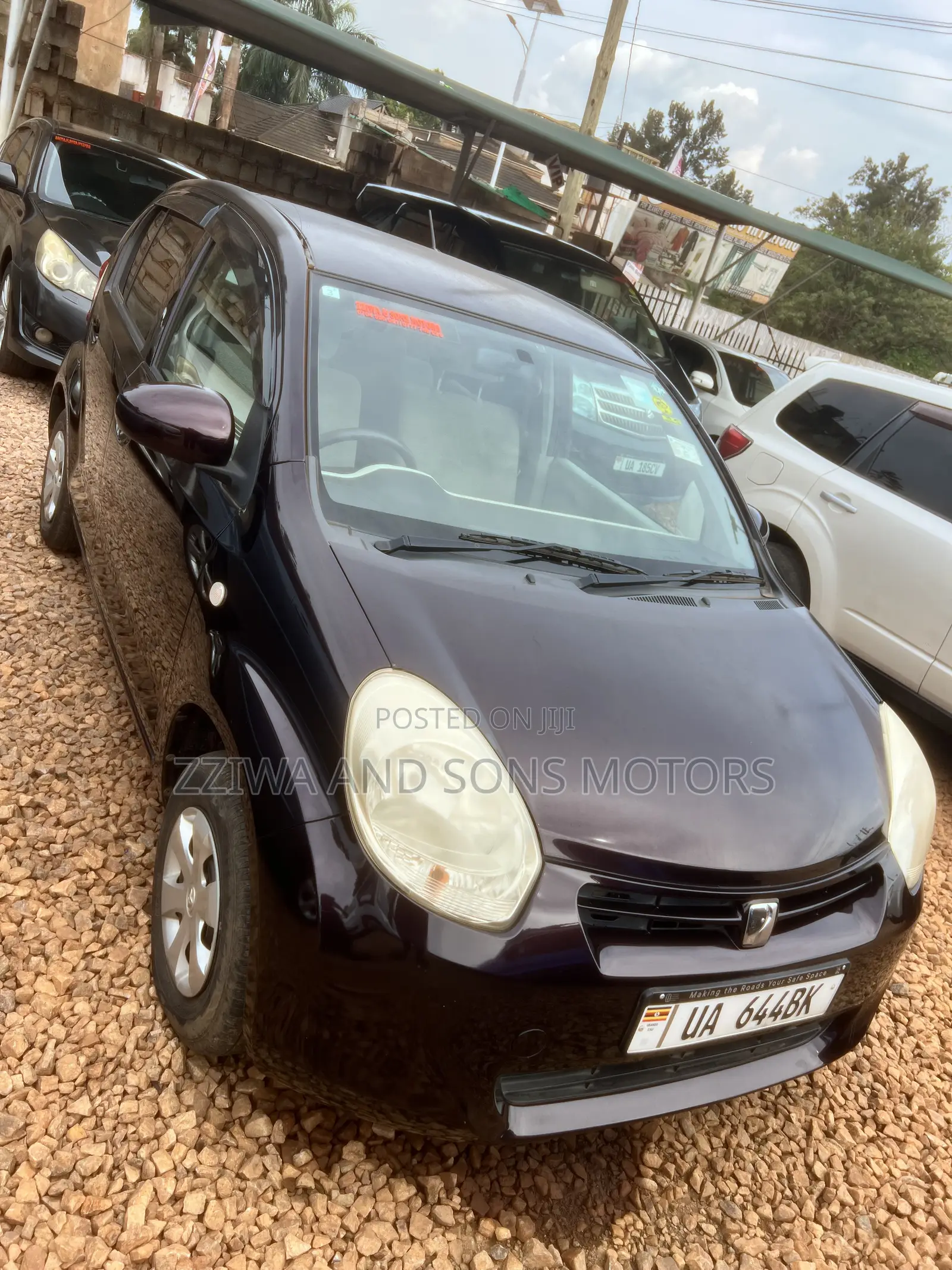 Toyota Passo 1.0 AWD 2014 Maroon