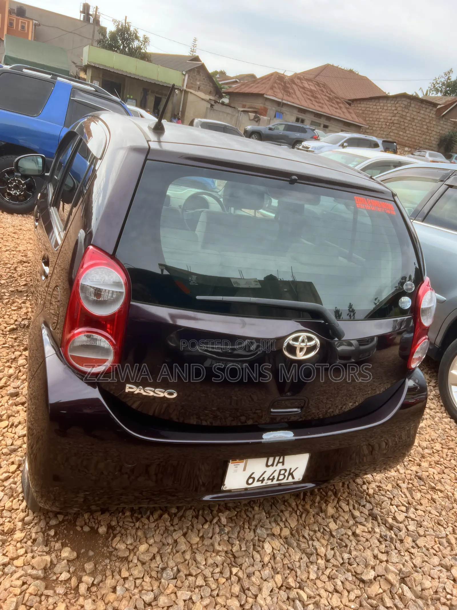 Toyota Passo 1.0 AWD 2014 Maroon