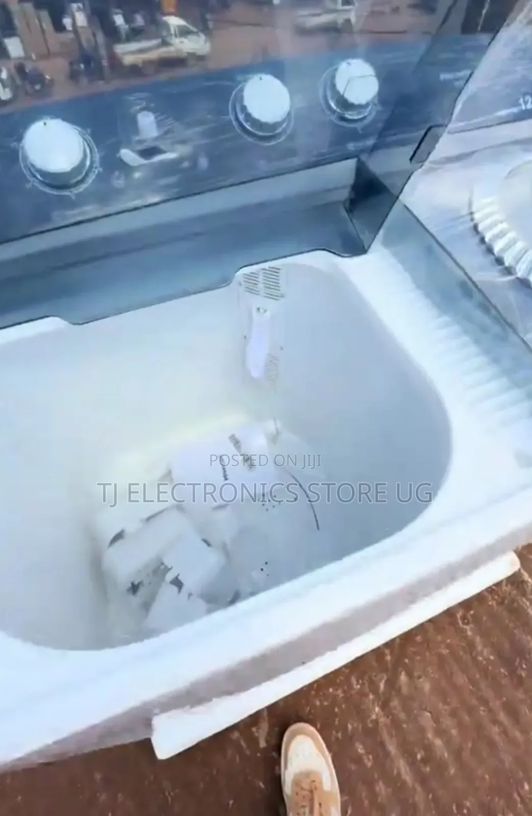 Hisense 12kg Twintub Washing Machine