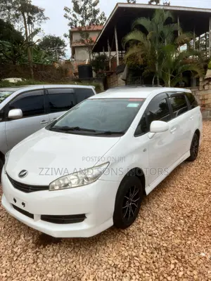 Toyota Wish 2012 White