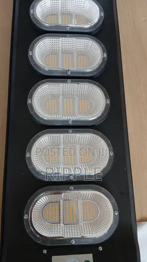 300W Solar Street Light With Lithium Battery Remote Control