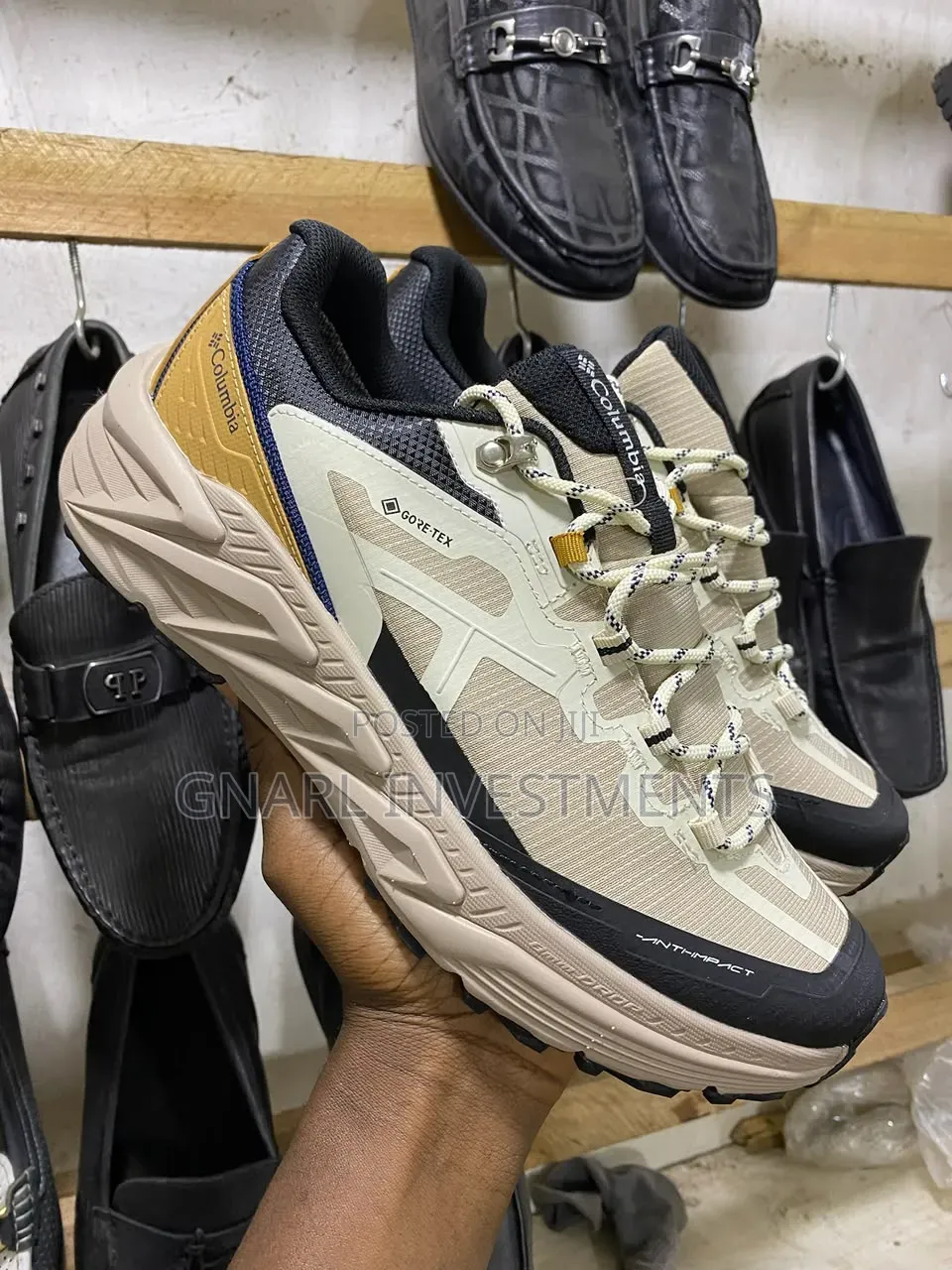 Columbia 2 Gore-Tex Sneakers Size 43 & 44