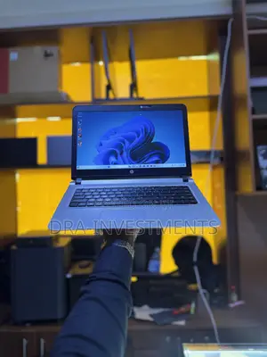 Laptop HP ProBook 440 G3 4GB Intel Core i5 HDD+SSD 500GB
