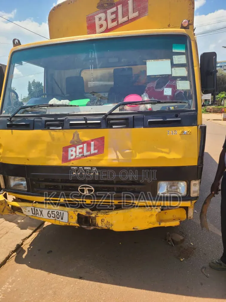 Quick Sell Tata Truck on Sell