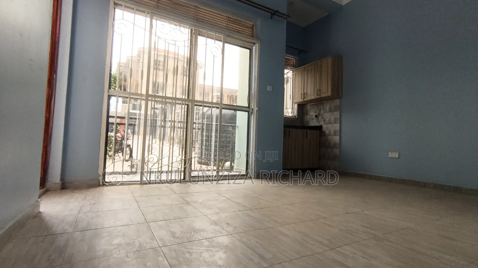 1bdrm Apartment in Kira for rent