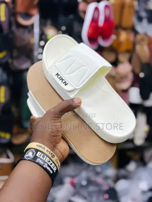 KIKN Men’S Sandals