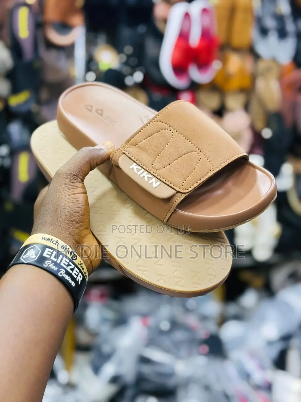 KIKN Men’S Sandals