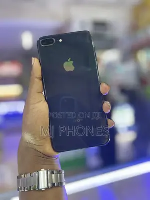 Apple iPhone 8 Plus 64 GB Black