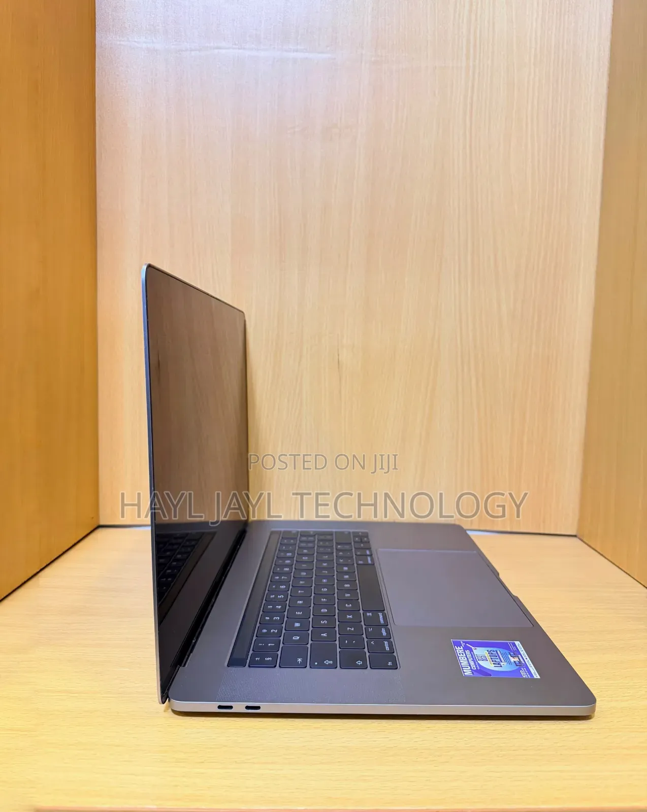Laptop Apple MacBook Pro 2017 16GB Intel Core i7 SSD 256GB