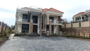 6bdrm Mansion in Kira Town for sale