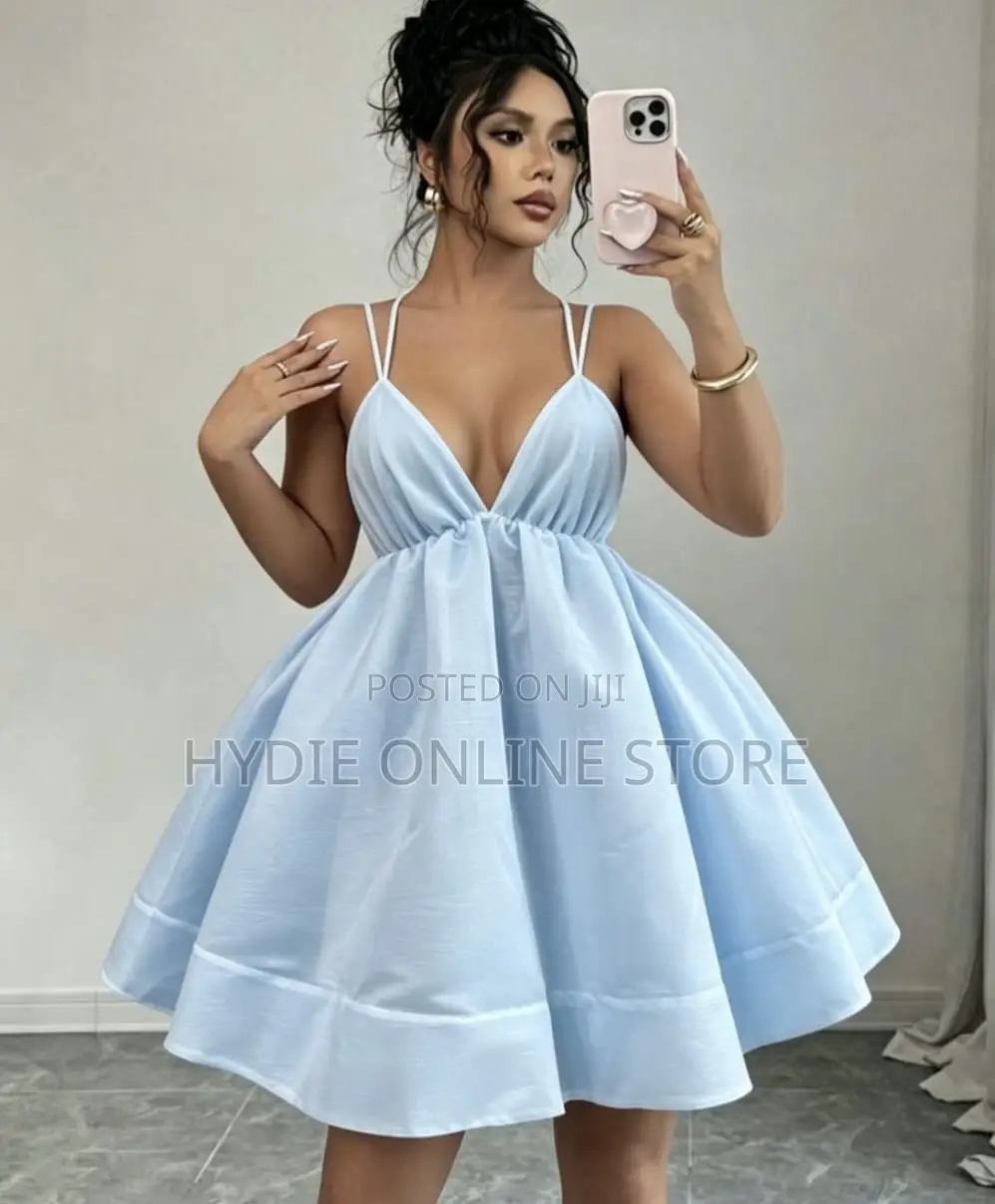 Elegant Princess Short Round Dress