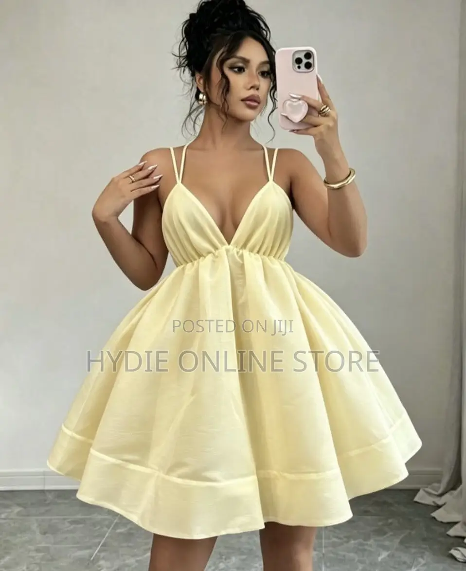 Elegant Princess Short Round Dress