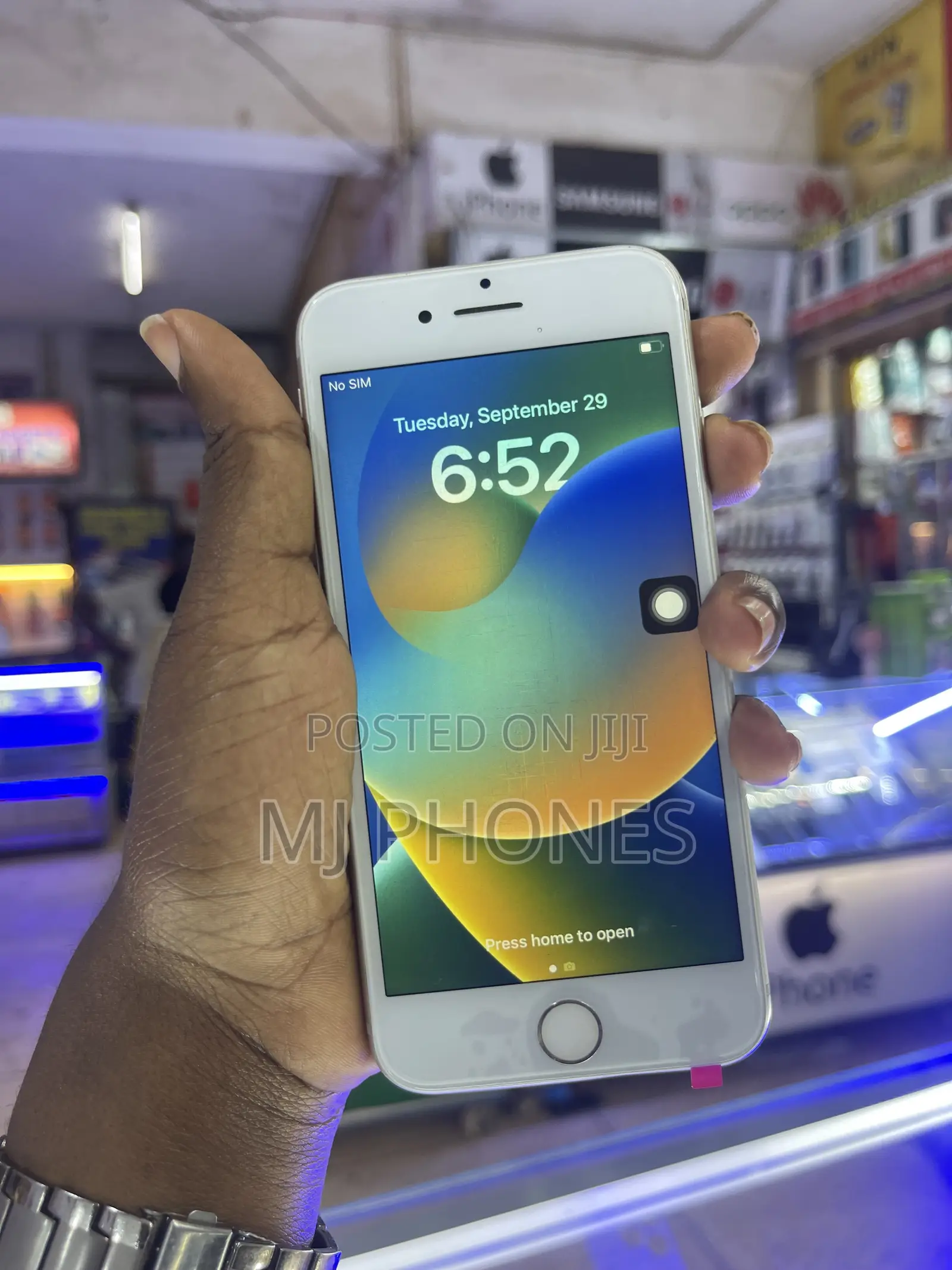 Apple iPhone 8 64 GB White